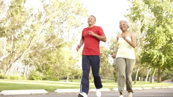 senior couple experiences healthy lifespan